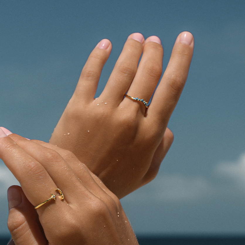 Tropical Paradise Ring in Gold