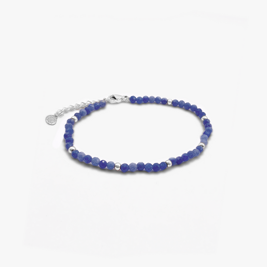 Azurblaues und silbernes Perlenarmband